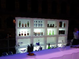 Display portabottiglie_Arredo bar in polietilene luminoso_R.G.Manifatture_vendita online