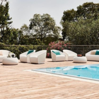 Salotto Settembre per esterni Usato Set divano poltrone e tavolino di design usato "Settembre"