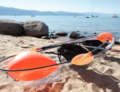 kayak rigido per osservare al meglio il fondare marino