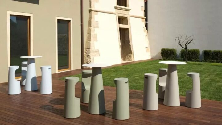 Sgabelli alti Fura Usati per interni ed esterni in buone condizioni