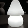 Lampada di design in plastica dura perfetta per qualsiasi tipo di locale