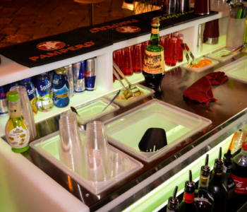 Bancone Bar Bartolomeo, Modularità, Stile e Performance per un Servizio Impeccabile